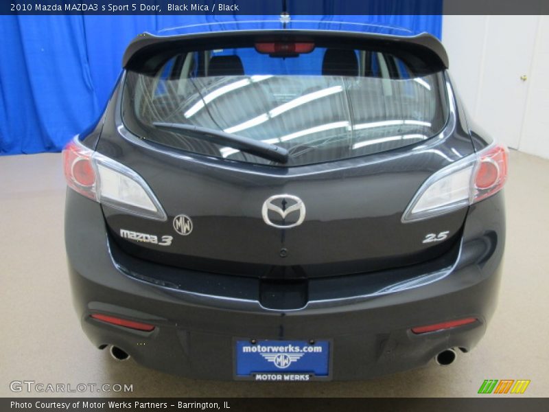 Black Mica / Black 2010 Mazda MAZDA3 s Sport 5 Door