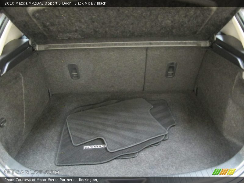 Black Mica / Black 2010 Mazda MAZDA3 s Sport 5 Door