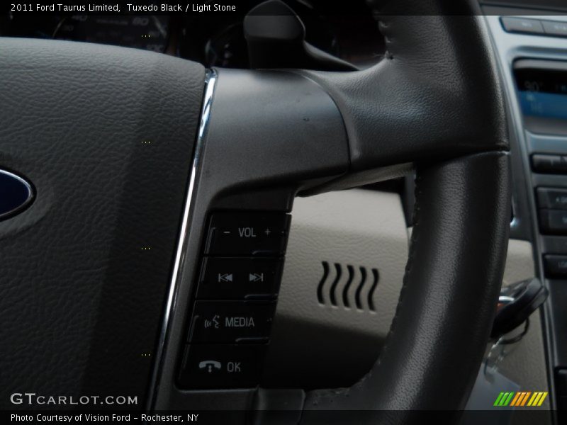 Tuxedo Black / Light Stone 2011 Ford Taurus Limited