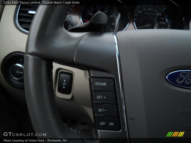 Tuxedo Black / Light Stone 2011 Ford Taurus Limited