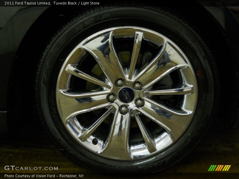 Tuxedo Black / Light Stone 2011 Ford Taurus Limited