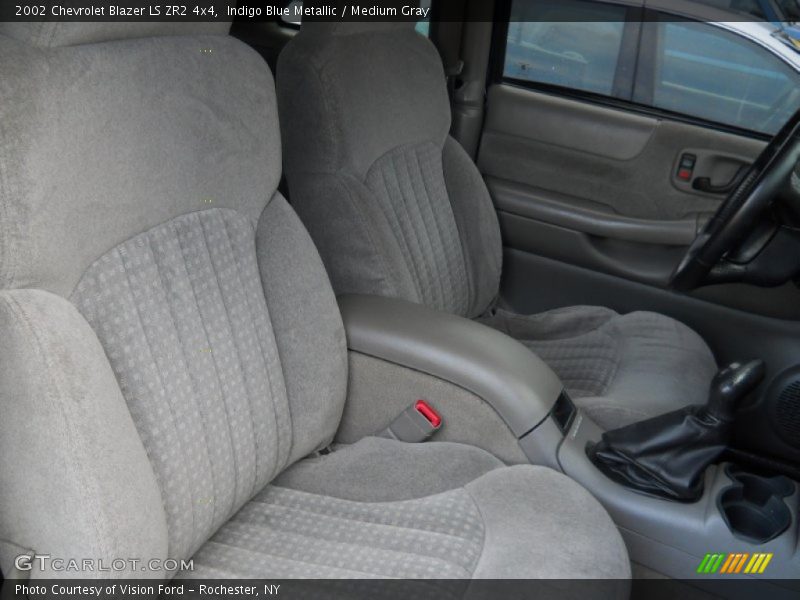 Indigo Blue Metallic / Medium Gray 2002 Chevrolet Blazer LS ZR2 4x4