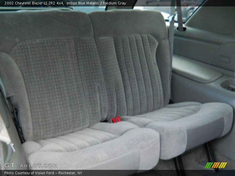Indigo Blue Metallic / Medium Gray 2002 Chevrolet Blazer LS ZR2 4x4