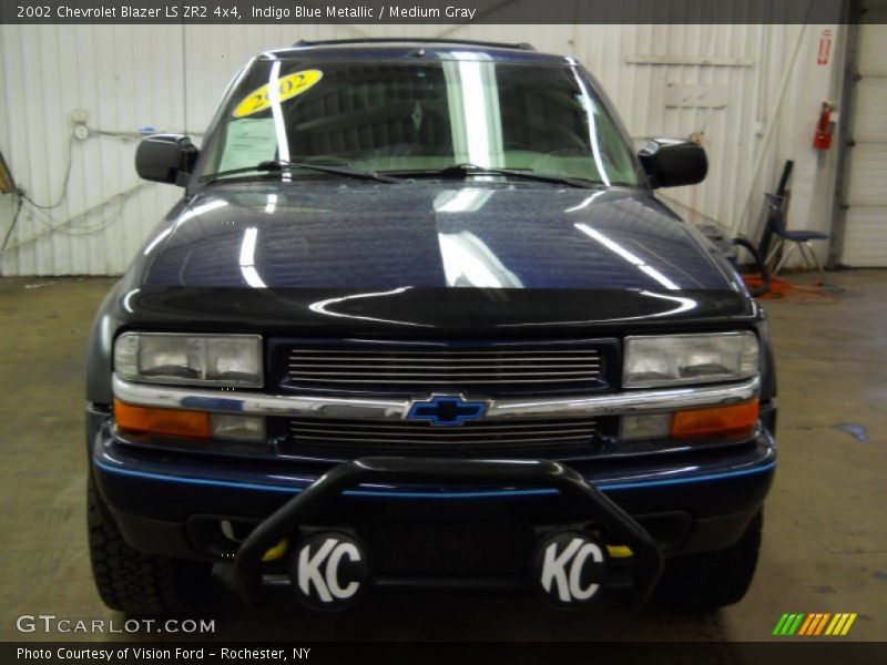 Indigo Blue Metallic / Medium Gray 2002 Chevrolet Blazer LS ZR2 4x4