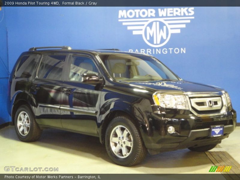 Formal Black / Gray 2009 Honda Pilot Touring 4WD