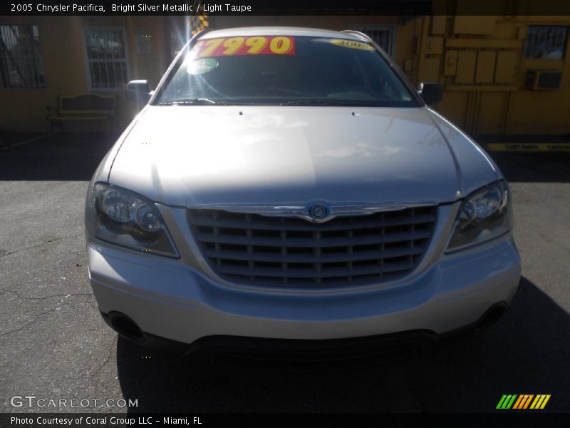 Bright Silver Metallic / Light Taupe 2005 Chrysler Pacifica