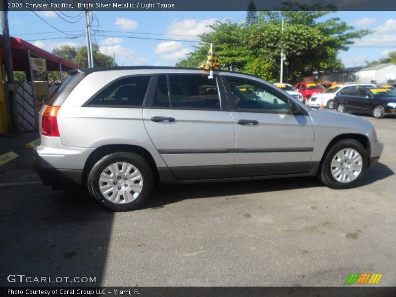 Bright Silver Metallic / Light Taupe 2005 Chrysler Pacifica