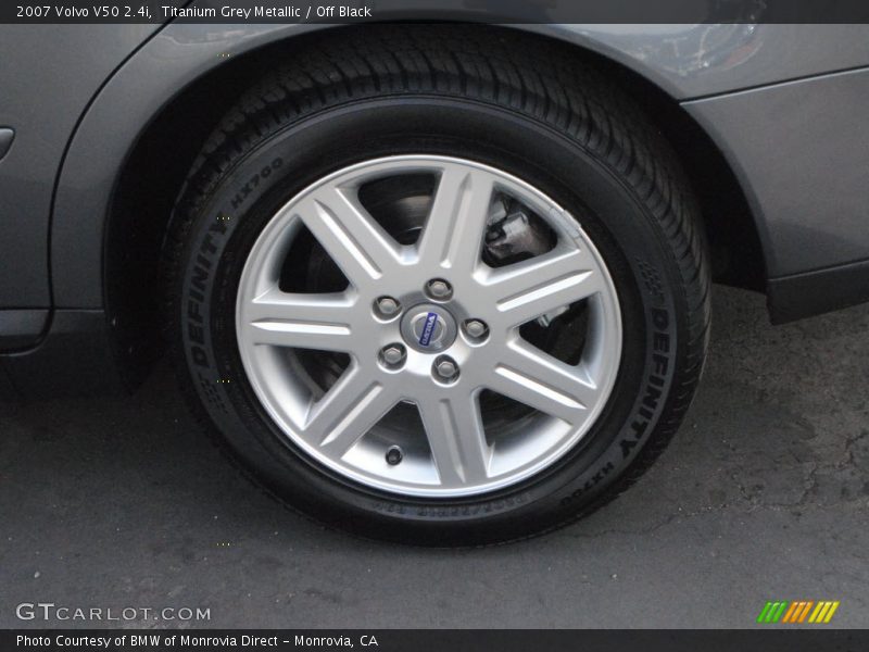 Titanium Grey Metallic / Off Black 2007 Volvo V50 2.4i