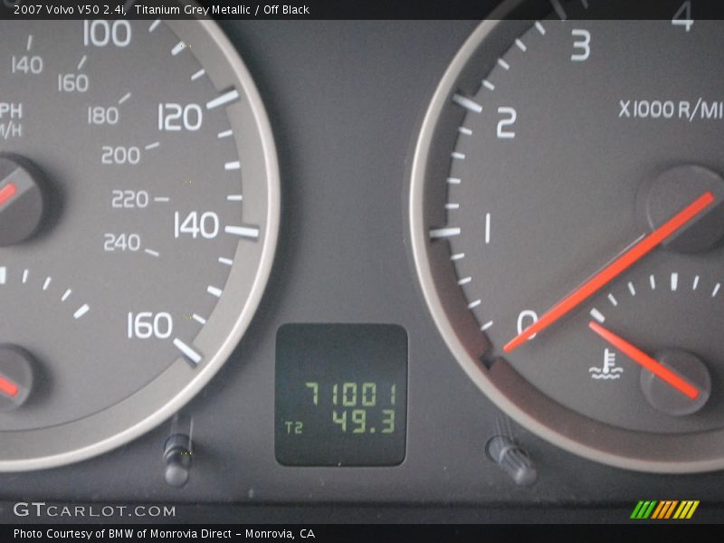 Titanium Grey Metallic / Off Black 2007 Volvo V50 2.4i