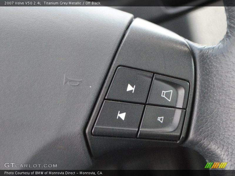 Titanium Grey Metallic / Off Black 2007 Volvo V50 2.4i