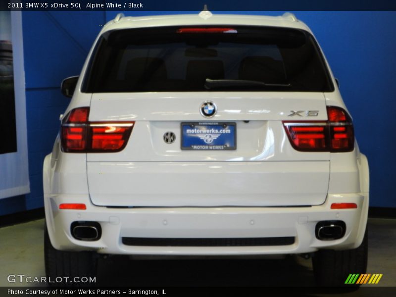 Alpine White / Black 2011 BMW X5 xDrive 50i