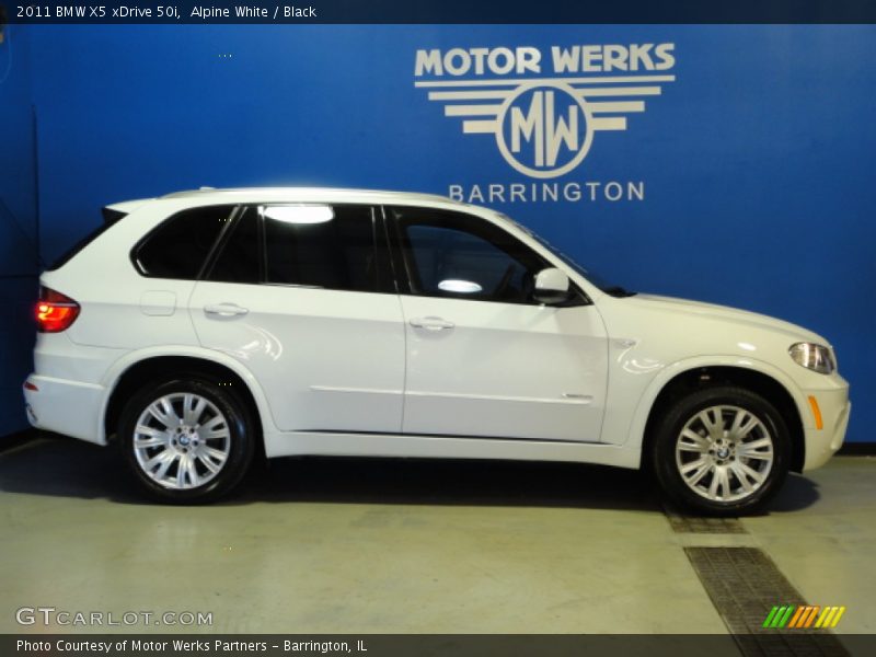 Alpine White / Black 2011 BMW X5 xDrive 50i