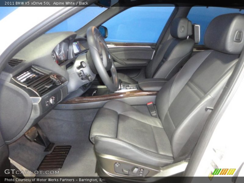 Alpine White / Black 2011 BMW X5 xDrive 50i