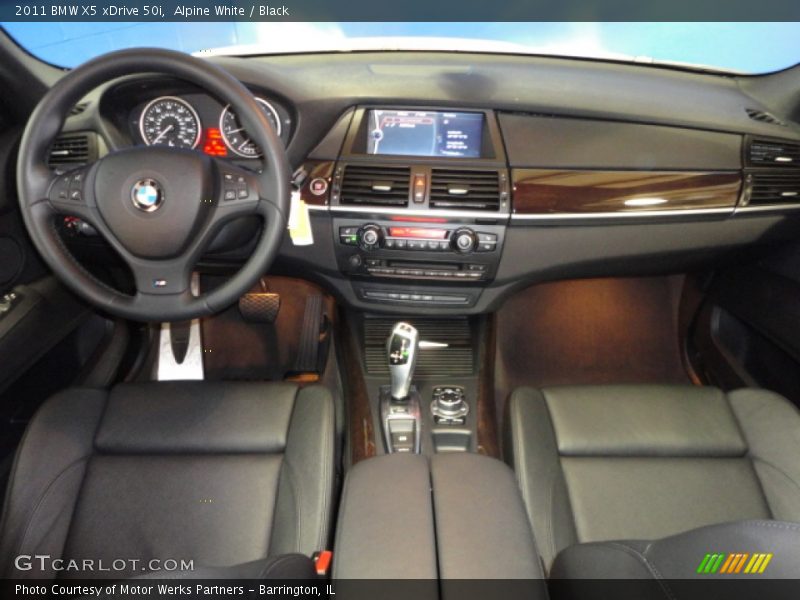 Alpine White / Black 2011 BMW X5 xDrive 50i