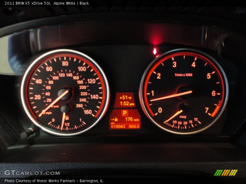 Alpine White / Black 2011 BMW X5 xDrive 50i