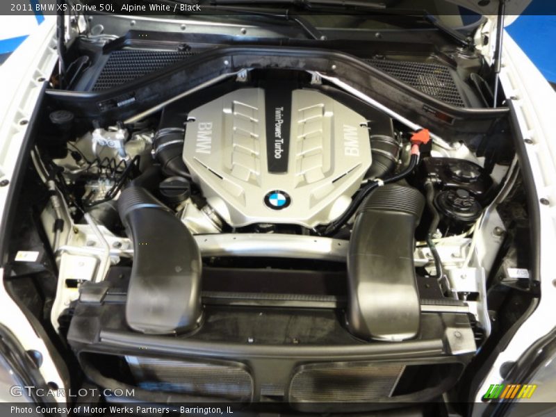 Alpine White / Black 2011 BMW X5 xDrive 50i