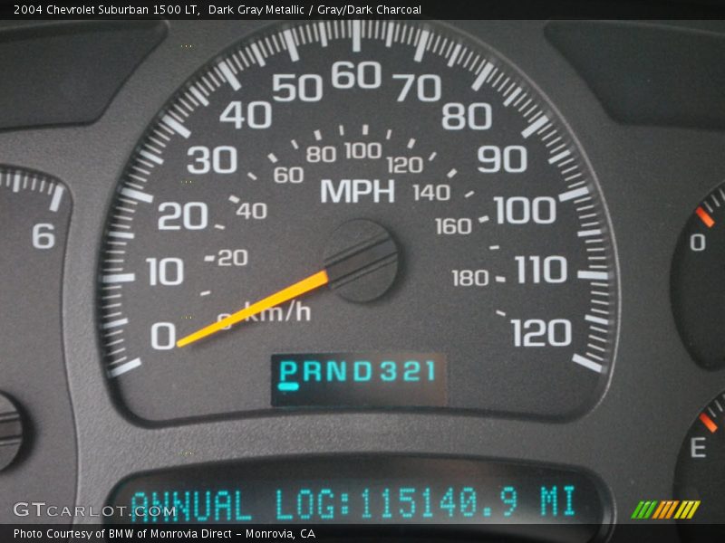 Dark Gray Metallic / Gray/Dark Charcoal 2004 Chevrolet Suburban 1500 LT