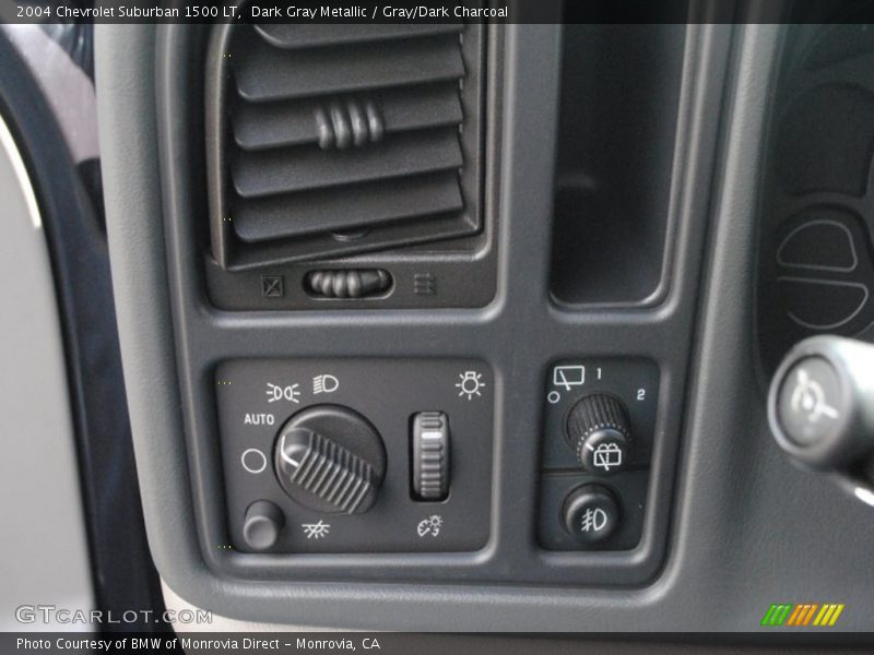 Dark Gray Metallic / Gray/Dark Charcoal 2004 Chevrolet Suburban 1500 LT