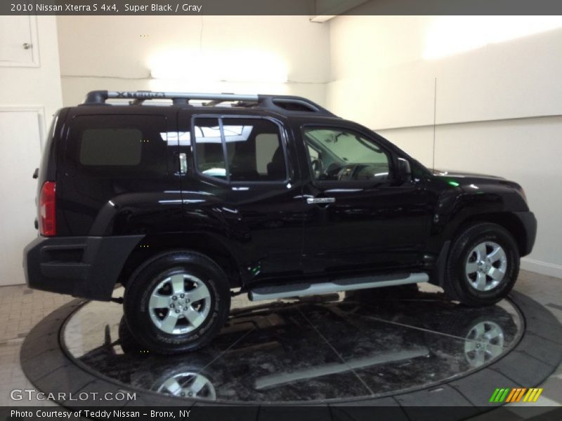 Super Black / Gray 2010 Nissan Xterra S 4x4