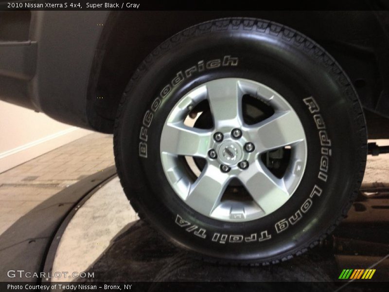 Super Black / Gray 2010 Nissan Xterra S 4x4