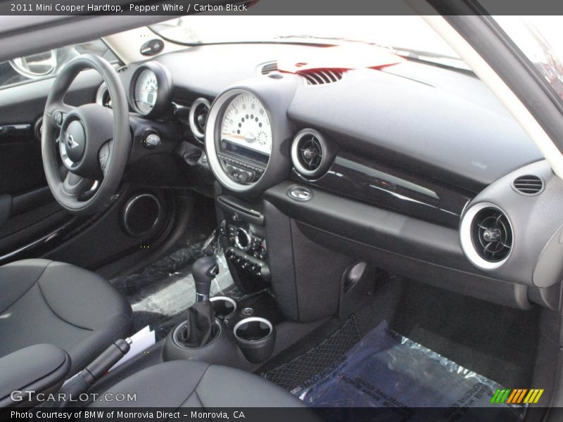 Pepper White / Carbon Black 2011 Mini Cooper Hardtop