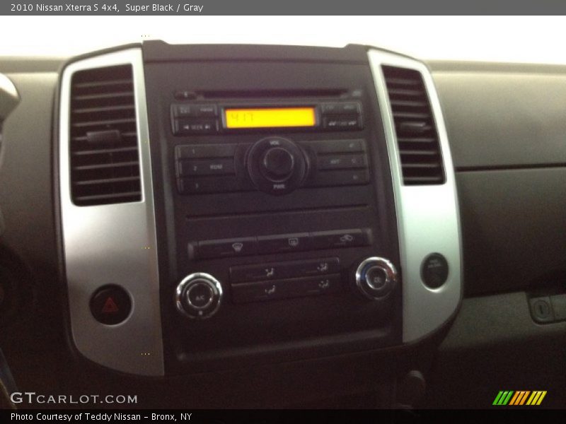 Super Black / Gray 2010 Nissan Xterra S 4x4