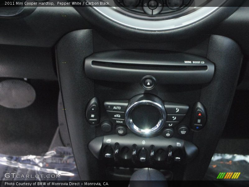 Pepper White / Carbon Black 2011 Mini Cooper Hardtop