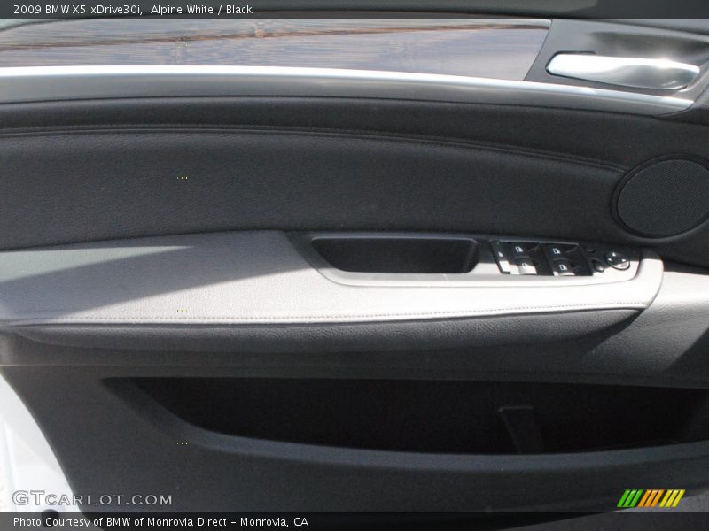 Alpine White / Black 2009 BMW X5 xDrive30i
