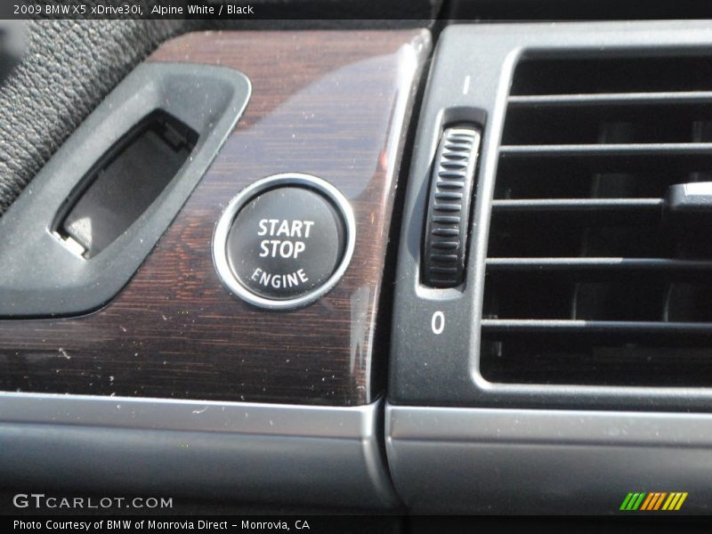 Alpine White / Black 2009 BMW X5 xDrive30i