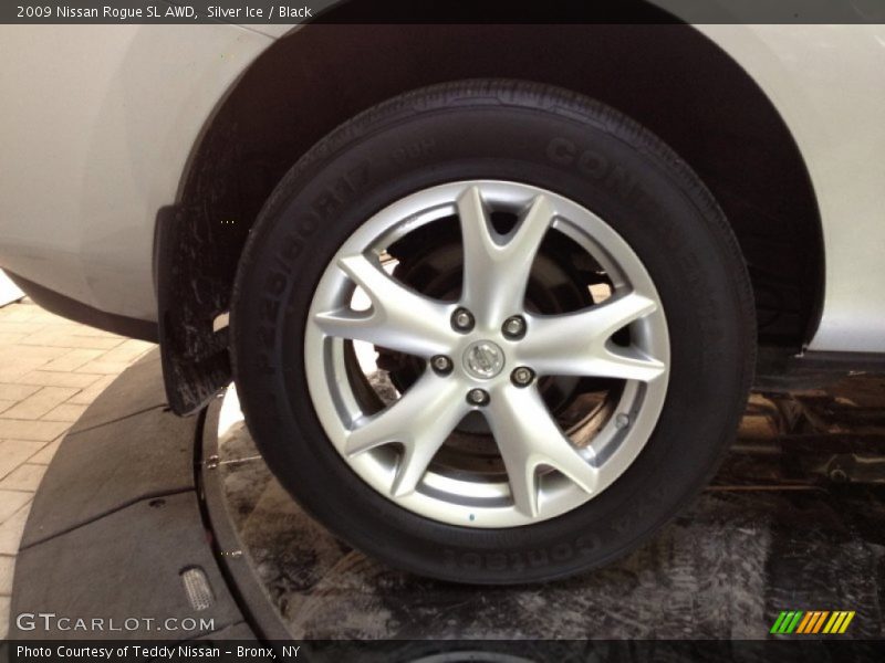 Silver Ice / Black 2009 Nissan Rogue SL AWD