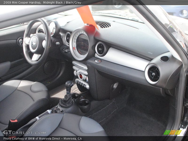 Midnight Black / Black/Grey 2009 Mini Cooper Hardtop