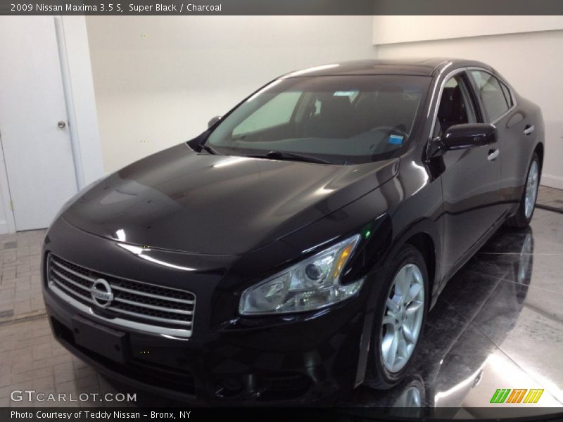 Super Black / Charcoal 2009 Nissan Maxima 3.5 S