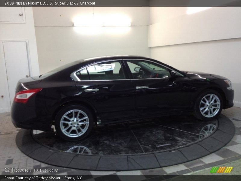 Super Black / Charcoal 2009 Nissan Maxima 3.5 S