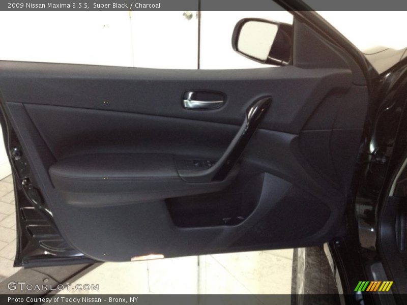 Super Black / Charcoal 2009 Nissan Maxima 3.5 S
