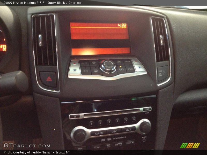 Super Black / Charcoal 2009 Nissan Maxima 3.5 S