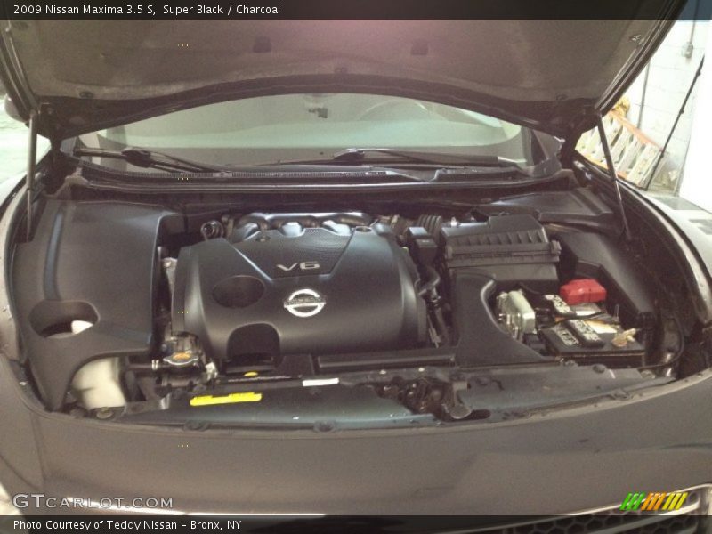 Super Black / Charcoal 2009 Nissan Maxima 3.5 S