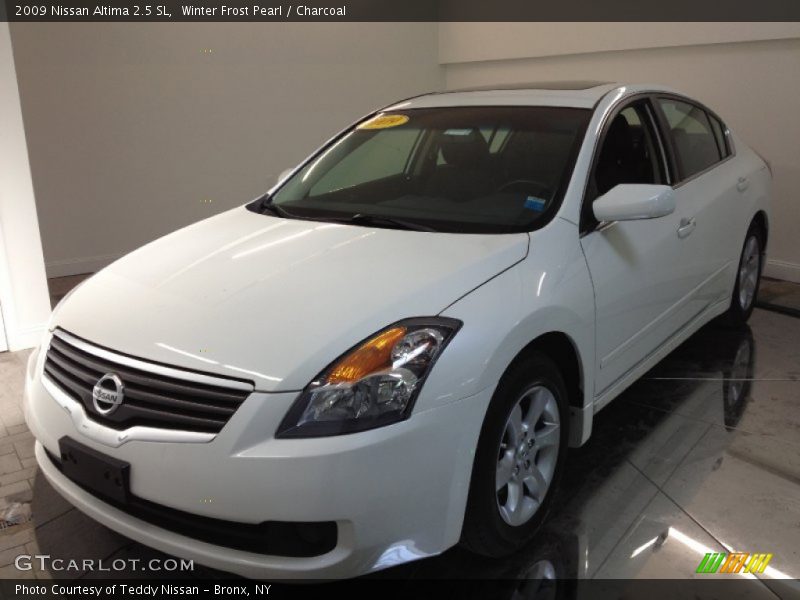 Winter Frost Pearl / Charcoal 2009 Nissan Altima 2.5 SL