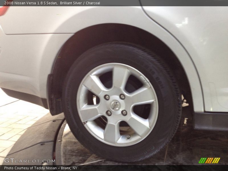 Brilliant Silver / Charcoal 2008 Nissan Versa 1.8 S Sedan