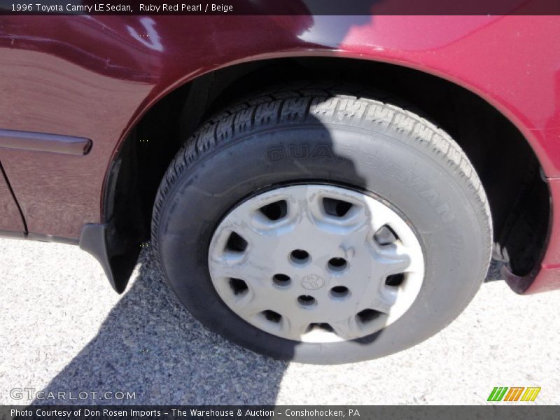 Ruby Red Pearl / Beige 1996 Toyota Camry LE Sedan