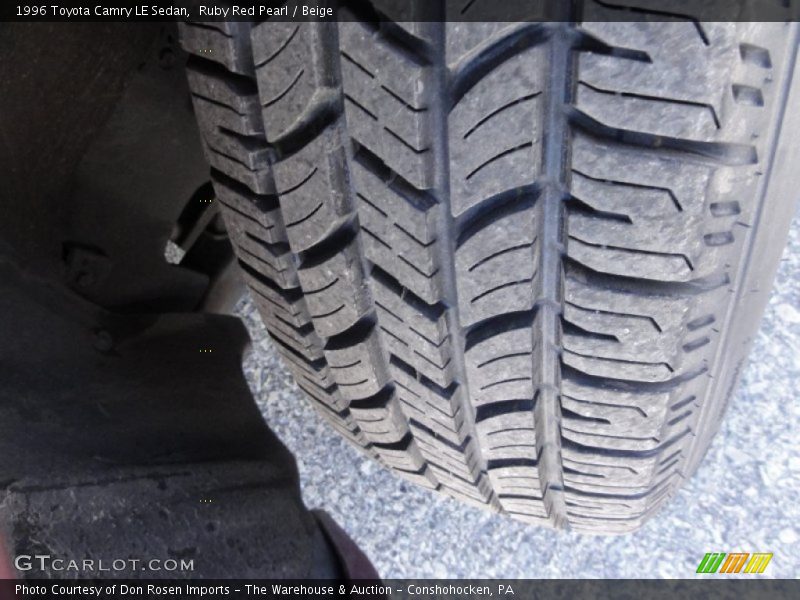 Ruby Red Pearl / Beige 1996 Toyota Camry LE Sedan