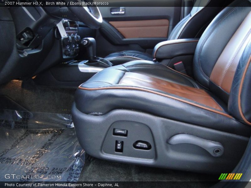 Front Seat of 2007 H3 X