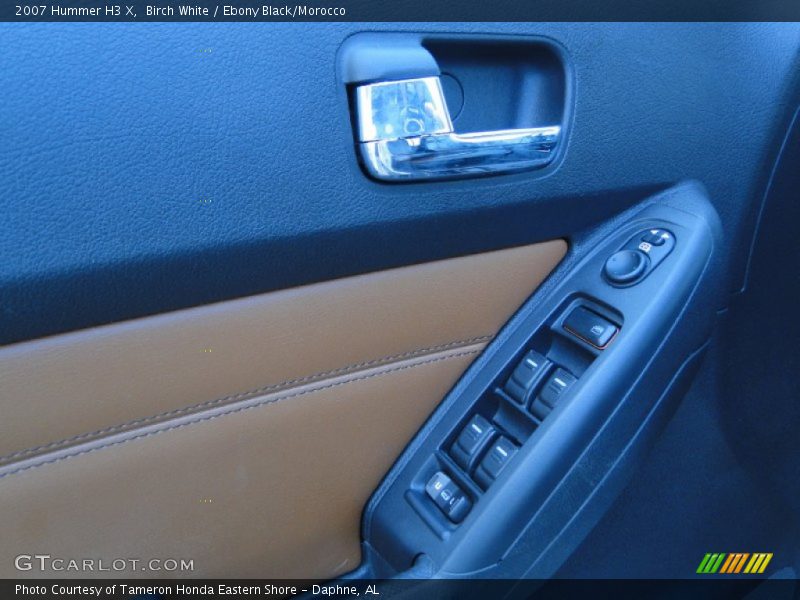 Birch White / Ebony Black/Morocco 2007 Hummer H3 X