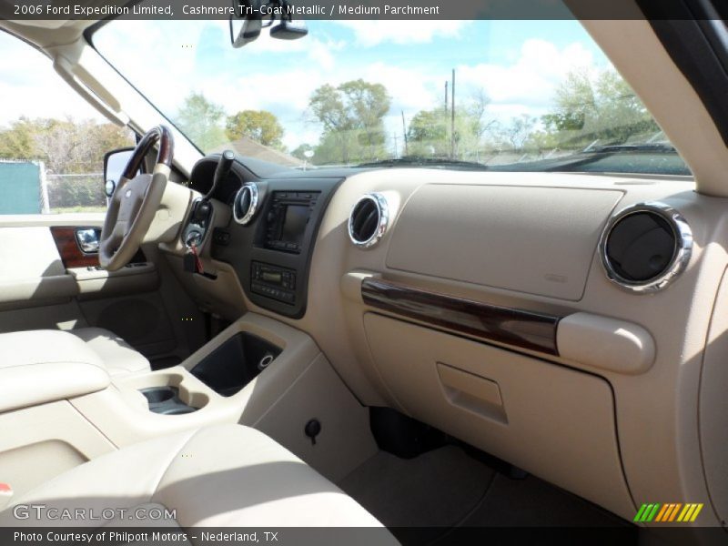 Cashmere Tri-Coat Metallic / Medium Parchment 2006 Ford Expedition Limited