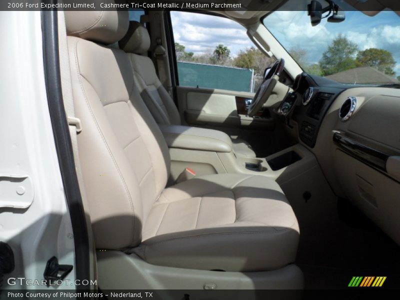 Cashmere Tri-Coat Metallic / Medium Parchment 2006 Ford Expedition Limited