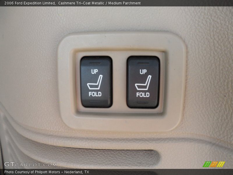 Cashmere Tri-Coat Metallic / Medium Parchment 2006 Ford Expedition Limited