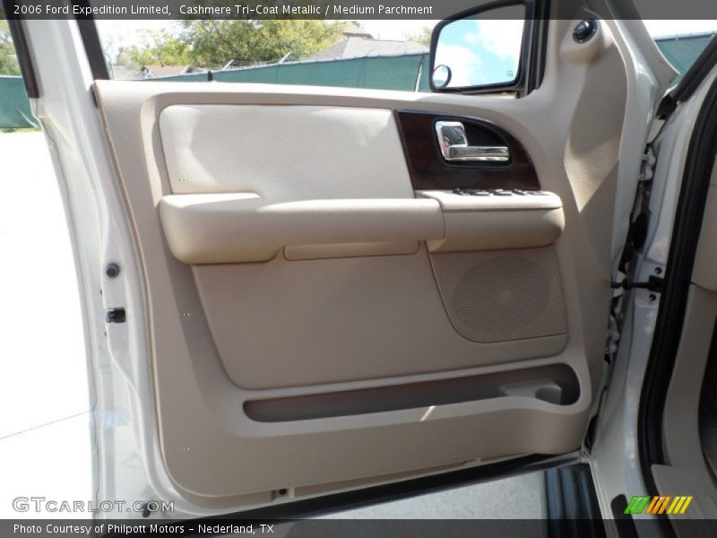 Cashmere Tri-Coat Metallic / Medium Parchment 2006 Ford Expedition Limited