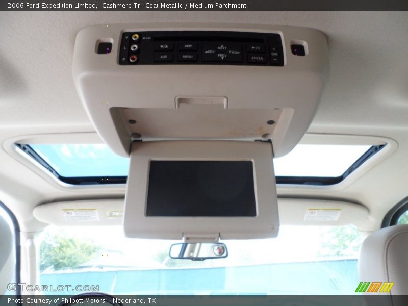 Cashmere Tri-Coat Metallic / Medium Parchment 2006 Ford Expedition Limited
