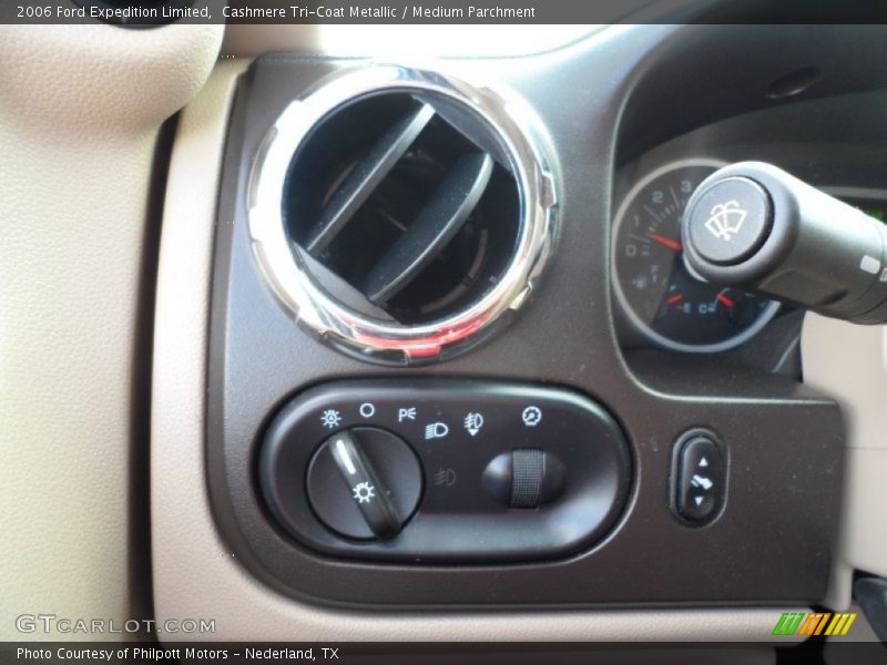 Cashmere Tri-Coat Metallic / Medium Parchment 2006 Ford Expedition Limited