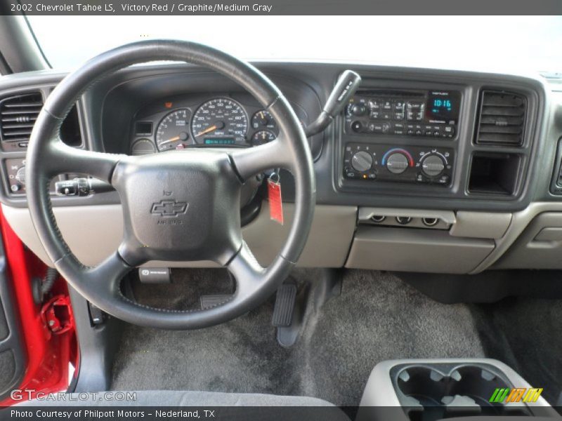Victory Red / Graphite/Medium Gray 2002 Chevrolet Tahoe LS