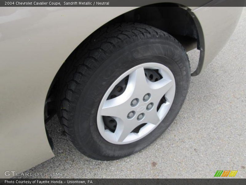 Sandrift Metallic / Neutral 2004 Chevrolet Cavalier Coupe